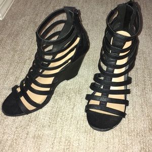 Express ankle boot/heels